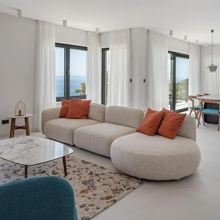 New Apolina 4 En-suite Bedrooms, Sea Views Ποντστράνα