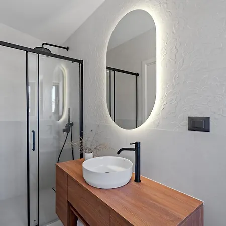Βίλα New Apolina 4 En-suite Bedrooms, Sea Views *