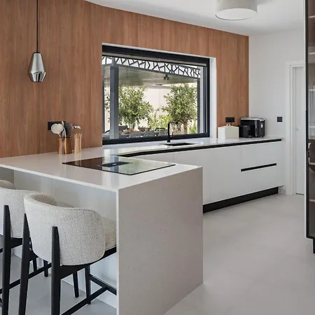 Βίλα New Apolina 4 En-suite Bedrooms, Sea Views *