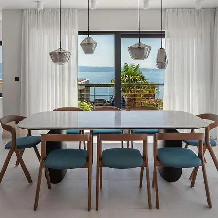 New Apolina 4 En-suite Bedrooms, Sea Views