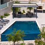 Apolina 4 En-suite Bedrooms, Sea Views 빌라