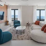 Apolina 4 En-suite Bedrooms, Sea Views 포드스트라나