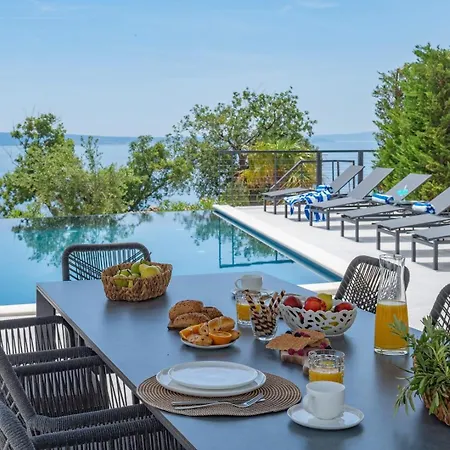 Apolina 4 En-suite Bedrooms, Sea Views 别墅 珀德垂那