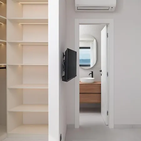 Villa New Apolina 4 En-suite Bedrooms, Sea Views *