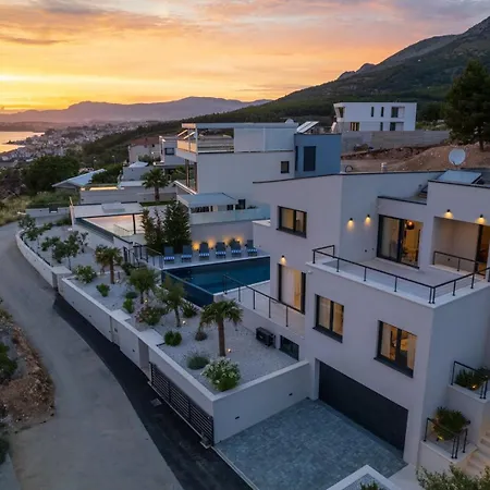 Apolina 4 En-suite Bedrooms, Sea Views 빌라