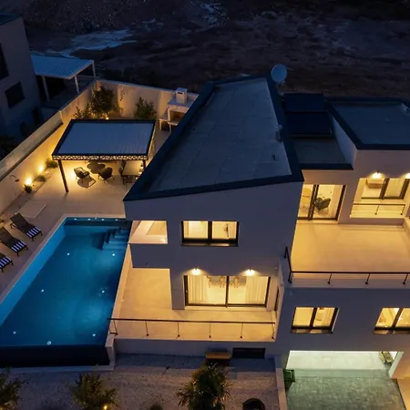 Apolina 4 En-suite Bedrooms, Sea Views 빌라 *