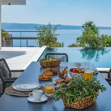 Apolina 4 En-suite Bedrooms, Sea Views 别墅